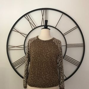 B_Envied Polyester Moca and White Blouse